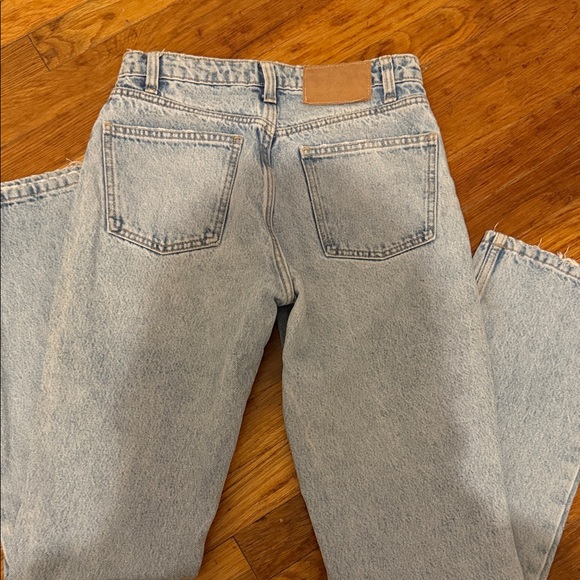 Zara Light Blue Straight Jeans - Picture 3 of 3